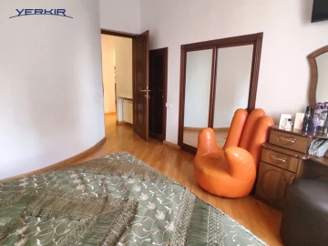 Բնակարաններ Կոդ` 8+407590