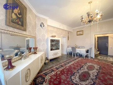 Apartments Code: 5+22438