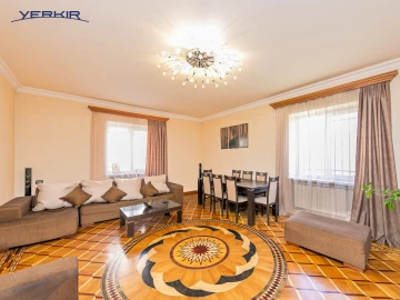 Առանձնատներ Կոդ` 3+517430