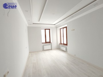 Բնակարաններ Կոդ` 10+301296