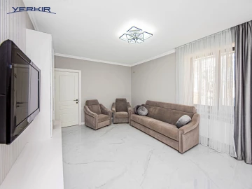 Բնակարաններ Կոդ` 5+212430