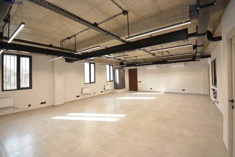 Commercial properties Code: 9+7448198