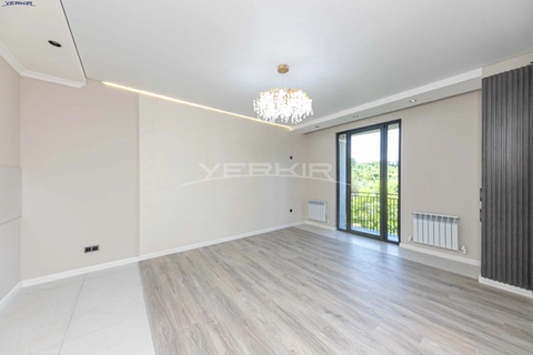Apartments Code: 9+1558449