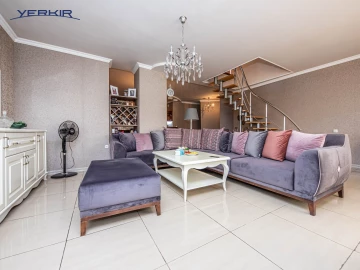 Բնակարաններ Կոդ` 2+813181