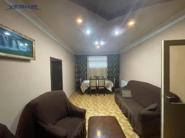 Առանձնատներ Կոդ` 5+513867