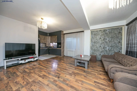 Բնակարաններ Կոդ` 9+2383079