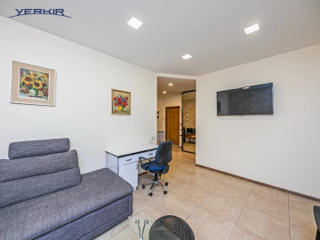 Apartments Code: 5+218977