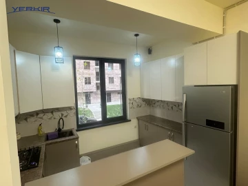 Բնակարաններ Կոդ` 9+313038