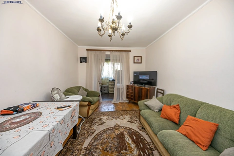 Apartments Code: 10+2172065