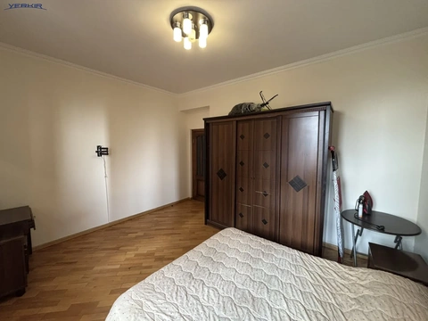 Բնակարաններ Կոդ` 9+3767840