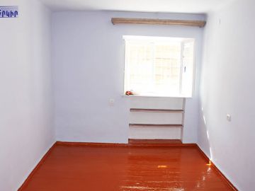 Կոմերցիոն Տարածքներ Կոդ` 5+70144