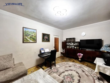 Apartments Code: 5+3304566