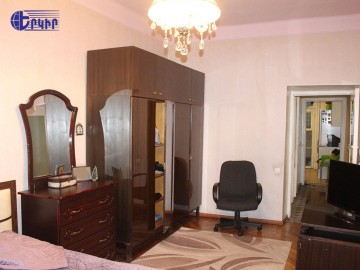 Բնակարաններ Կոդ` 5+33609