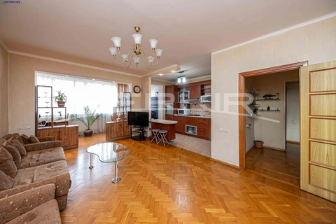Apartments Code: 10+3472639