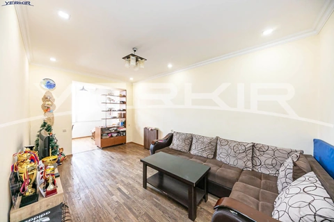 Բնակարաններ Կոդ` 10+2455371