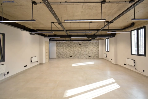 Commercial properties Code: 9+7448198