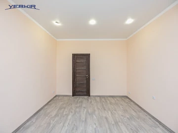 Առանձնատներ Կոդ` 8+505976