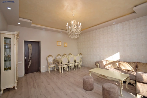 Apartments Code: 9+216339