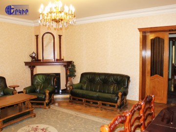 Բնակարաններ Կոդ` 10+80008