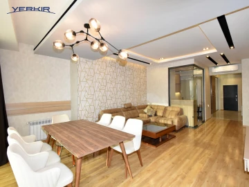 Apartments Code: 5+321048