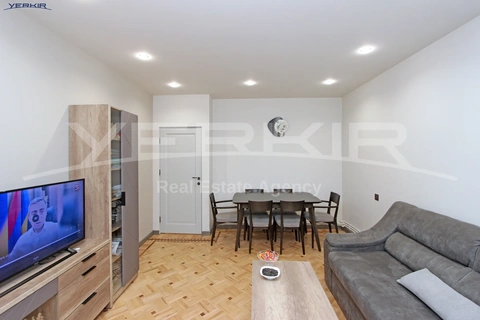 Apartments Code: 5+3953559