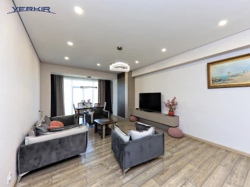 Բնակարաններ Կոդ` 9+4161020