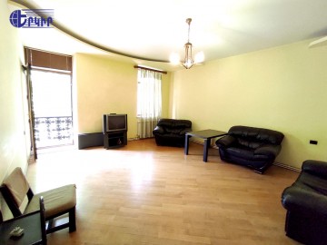 Apartments Code: 5+22194