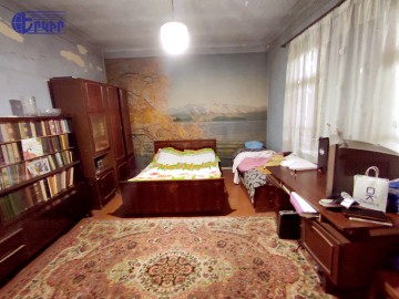 Houses Code: 5+50617