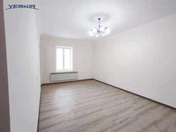 Առանձնատներ Կոդ` 8+513370