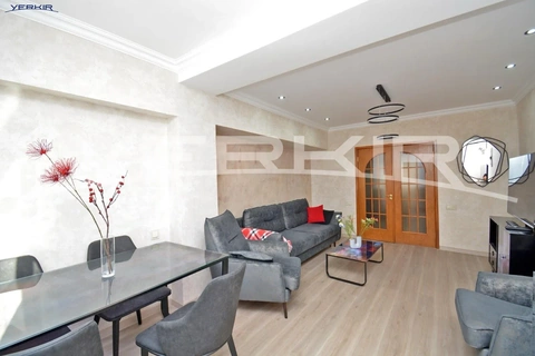 Apartments Code: 10+3666118