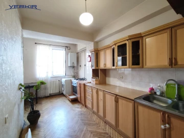 Apartments Code: 9+319287