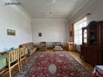 Houses Code: 5+517674