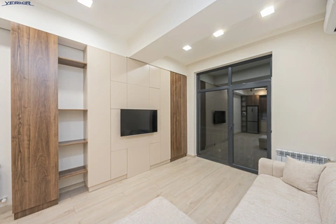 Apartments Code: 9+2903099