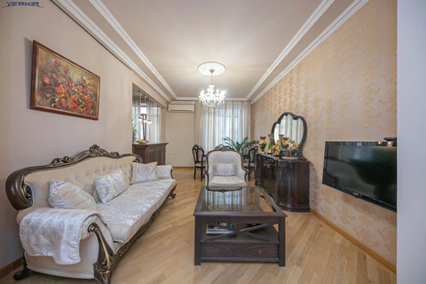 Բնակարաններ Կոդ` 5+3617867