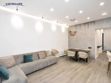 Apartments Code: 5+214833