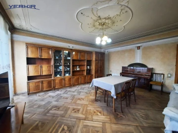 Բնակարաններ Կոդ` 5+416053