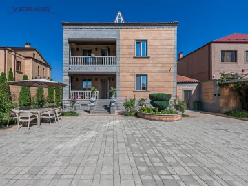 Houses Code: 9+519195