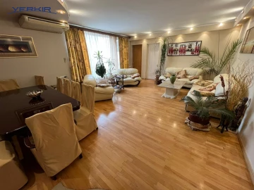 Houses Code: 10+520919