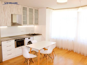 Apartments Code: 8+32987