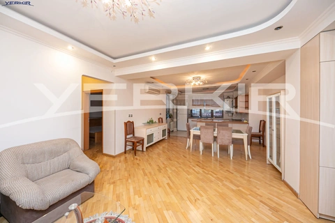 Apartments Code: 1+3431406