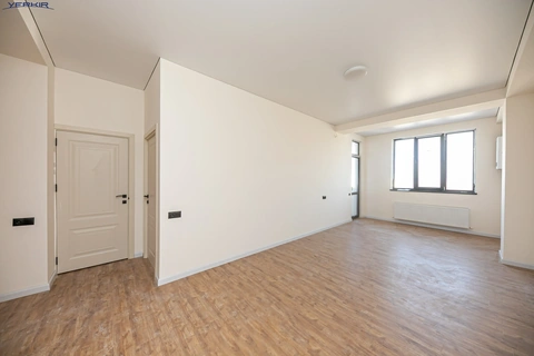 Apartments Code: 5+2454435