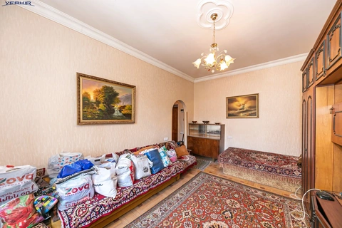 Apartments Code: 10+1957934