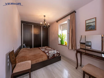 Apartments Code: 10+219572