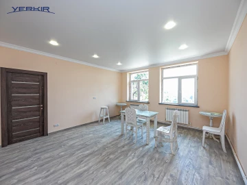 Առանձնատներ Կոդ` 8+505976