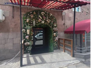 Կոմերցիոն Տարածքներ Կոդ` 9+918429