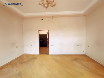 Apartments Code: 10+210058