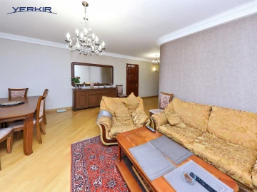 Apartments Code: 8+310572