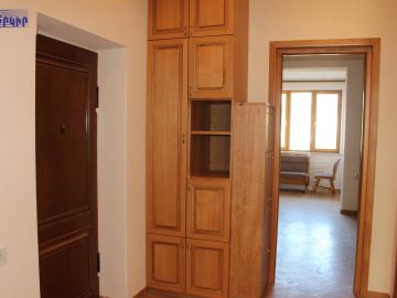 Բնակարաններ Կոդ` 2+33222