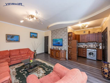 Բնակարաններ Կոդ` 5+118842