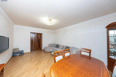 Բնակարաններ Կոդ` 1+3496555